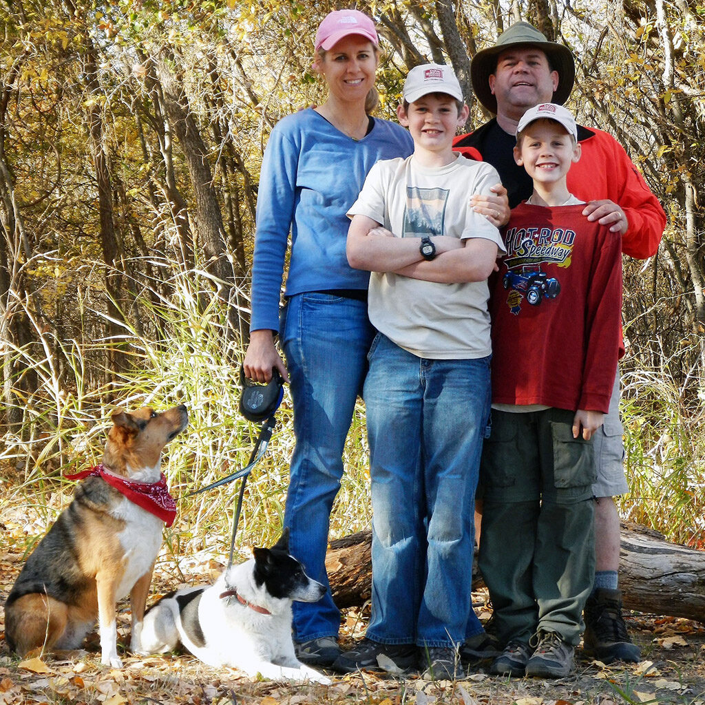 Branch family posing in 2012 at the Fort Worth Nature Center & Refuge